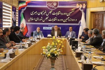 هیچ فاصله ای بین استانداری و شوراها وجود ندارد