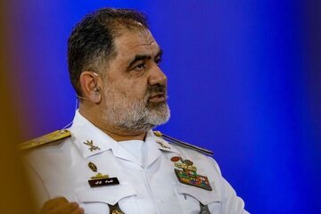 سفر خارجی فرمانده ارشد ارتش بدون لباس نظامی +عکس