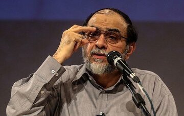 رحیم پور ازغدی: دو همجنس باز به کلیسا می روند و کشیش خَر برایشان خطبه می خواند /قبلا ورزشکاران زن ما را مسخره و هو می کردند، می گفتند حاج خانم بیا!
