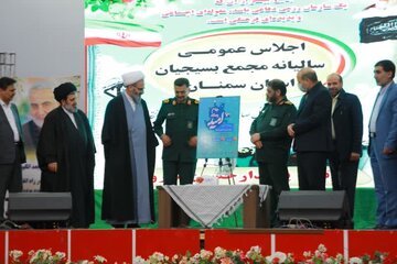 امروز بحران کشور  آب و جمعیت است / ایستادگی و مقاومت و پیشرفت امروز تنها راه مبارزه با دشمن است