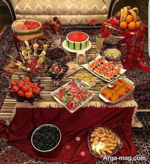 چیدمان میز شب یلدا با طراحی دوست داشتنی و زیبا