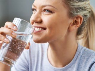 نوشیدن آب در این زمان باعث کاهش وزن می‌شود
