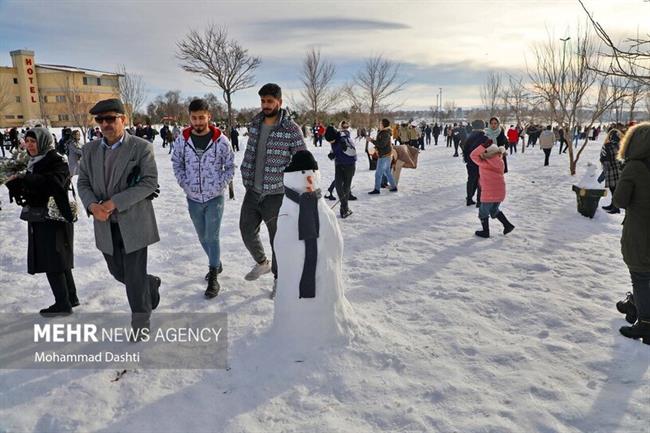 جشنواره یک روز داغ برفی در اردبیل