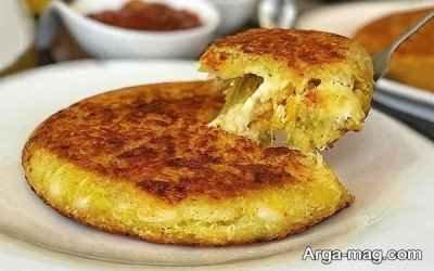 طرز تهیه کوکو سیب زمینی پنیری با طعم ویژه