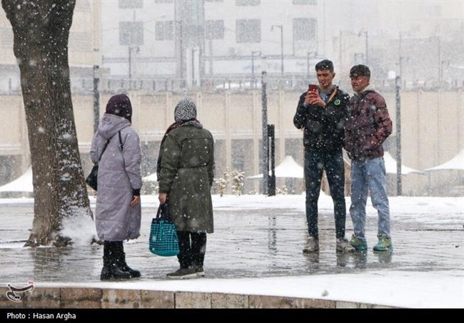 بارش برف در زنجان