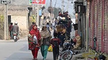زنانی که نتوانستند رای بدهند/ مردان یک روستا در پاکستان زنان خود را از شرکت در انتخابات منع کردند (فیلم)