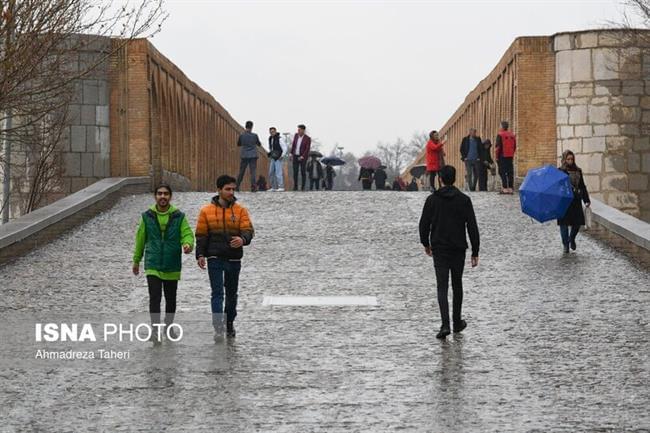 بارش باران زمستانی در اصفهان