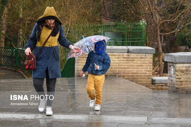 بارش باران زمستانی در اصفهان