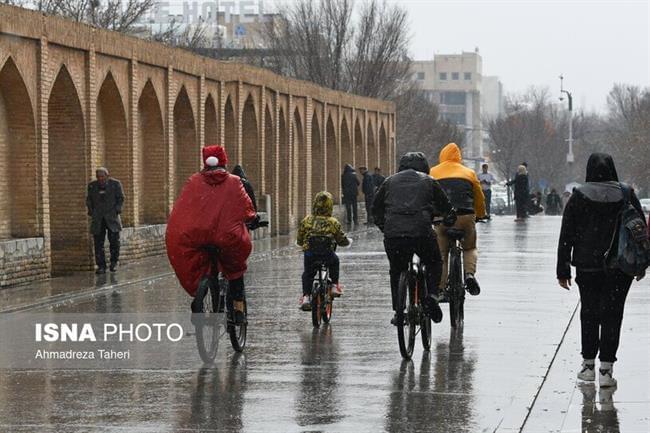 بارش باران زمستانی در اصفهان