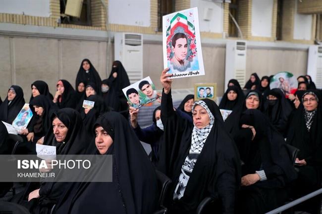 دیدار دست‌اندرکاران دومین کنگره 24 هزار شهید استان خوزستان با رهبر معظم انقلاب