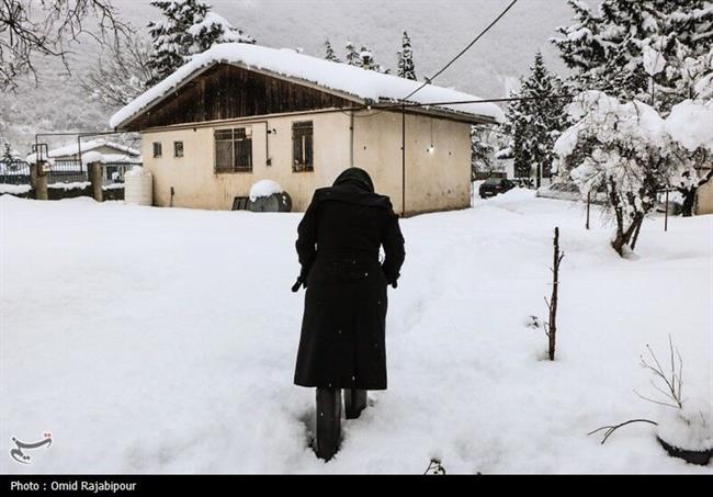 بارش برف در روستاهای اشکورات گیلان