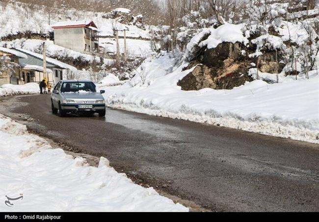 بارش برف در روستاهای اشکورات گیلان