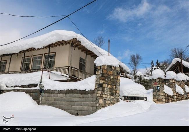 بارش برف در روستاهای اشکورات گیلان