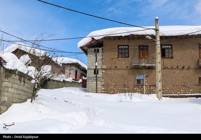 بارش برف در روستاهای اشکورات گیلان