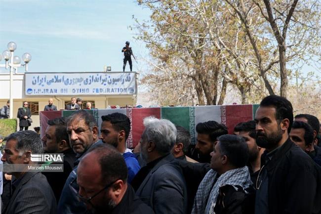 تشییع پیکر شهید گمنام در فدراسیون تیراندازی