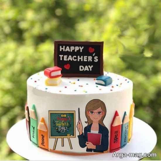 تزیین های کیک روز معلم
