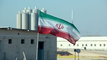 سلاح اتمی؛ جزو برنامه ریزی امنیتی و دفاعی ایران است؟ /تمام نههای رهبر انقلاب به سلاح هسته ای +اینفو