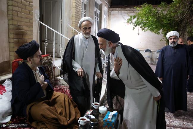 تصاویری از حال و هوای منزل سیدحسین خمینی بعد از فوت مادرش