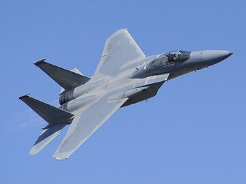 آمریکا به دنبال فروش نسخه‌های جدید اف-15 به عربستان است