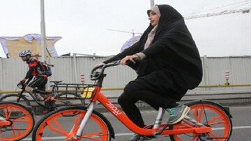 دوچرخه‌سواری برقی با شرط محال برای زنان/ باید گواهینامه موتورسواری داشته باشید!