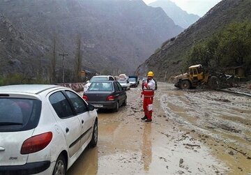 از ساعت 13:30 امروز؛جاده چالوس و آزاد راه تهران- شمال مسدود شد