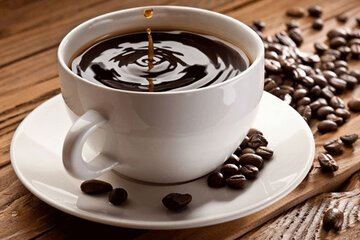 6 ضرر نوشیدن قهوه با معده خالی