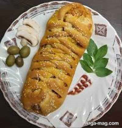 طرز تهیه اشترودل مرغ و قارچ لذیذ و محبوب