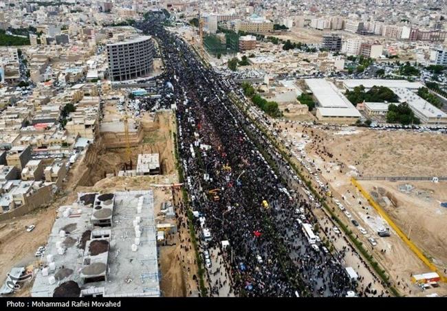 تصاویری از تشییع شهدای خدمت توسط مردم انقلابی قم