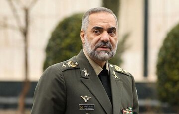 وزیر دفاع: علت محبوبیت رئیسی مردمی بودن، ایمان و اعتقاد است/علی باقری: سیاست خارجی ایران با قوت و قدرت ادامه می‌یابد