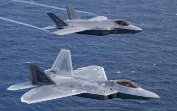 در داگ‌فایت جنگنده‌های رادارگریز F-22 و F-35 کدام برنده می‌شود؟