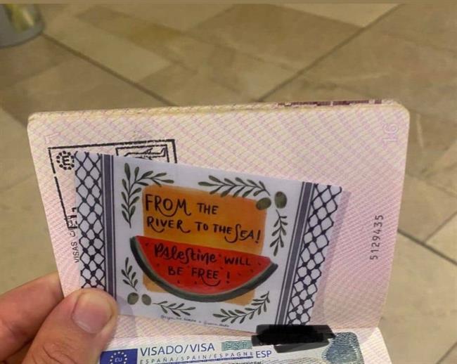 یک فلسطینی با دیدن پاسپورت خود در اسپانیا غافلگیر شد/ عکس