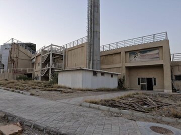 ورزشگاه خلیج‌فارس بندرعباس پس از گذشت 14 سال از افتتاح رو به ویرانی است