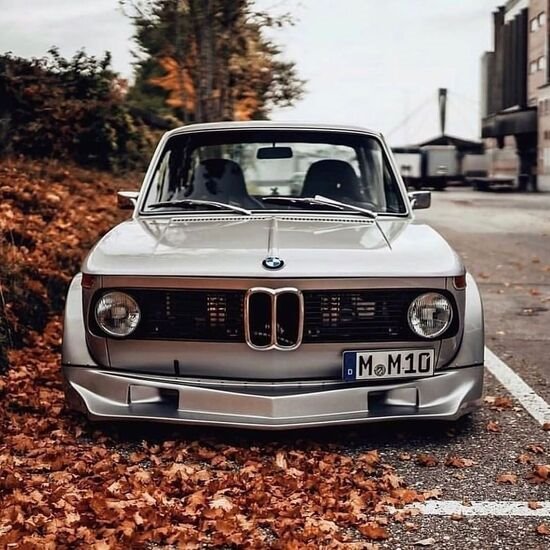 BMW 2002 tii E10 مدرن شده