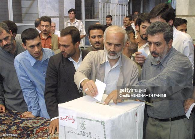 گزارش تصویری از هشتمین انتخابات ریاست جمهوری در سال 1380/ خاتمی با 21 میلیون رای پیروز شد