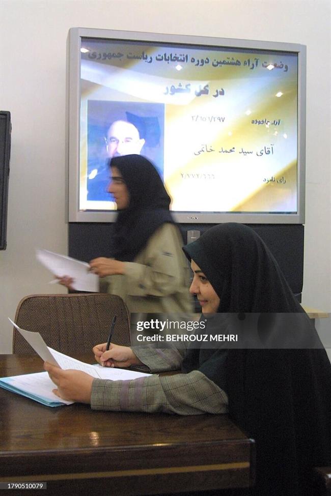گزارش تصویری از هشتمین انتخابات ریاست جمهوری در سال 1380/ خاتمی با 21 میلیون رای پیروز شد