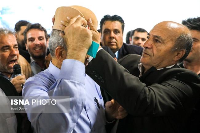عکس وایرال شده از مسعود پزشکیان با یک کلاه متفاوت /ژست خاص آقای کاندیدا