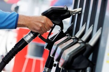 کنایه سنگین یک کارشناس به وعده کاهش 1500 تومانی قیمت بنزین/ کاظمی: صحبت از کاهش نرخ بنزین فقط برای جذب رای است