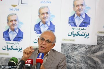 انتقاد رئیس ستاد پزشکیان از بیانیه قالیباف: نمی گذارم به معنای گردن کلفتی است/سابقه اجرایی‌اش سعید جلیلی صفر است