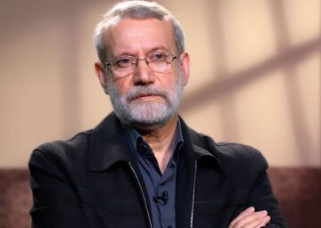 هشدار علی لاریجانی درباره خطر شکل‌گیری دیکتاتوری با رأی ندادن مردم / به یک سیاستمدار صاحب تفکر و دارای اراده رای دهید