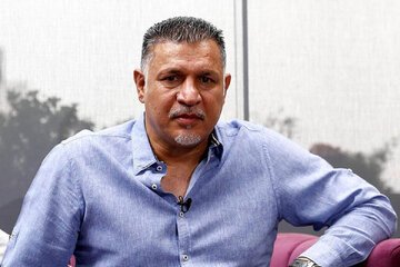 عکس ؛ سلفی ستاره پرسپولیسی و دخترش با علی دایی
