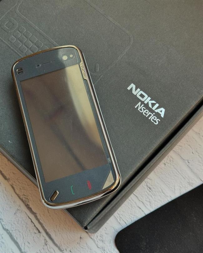 نوکیا N97: گوشی هوشمندی که زمانی پیشگام بود
