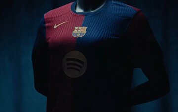 عکس؛ رونمایی رسمی از پیراهن اول بارسلونا در فصل 25-2024