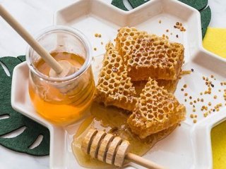 فواید خوردن عسل در صبحانه