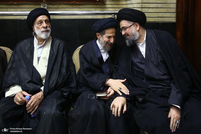 عکسی از برادر رهبر انقلاب و امام جمعه تهران /سیدیاسر خمینی هم آمد