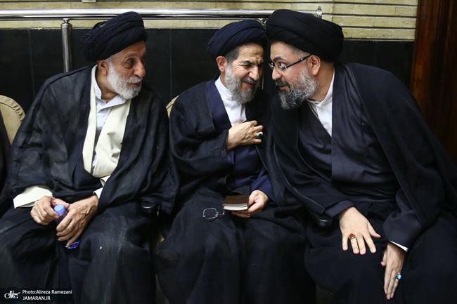عکسی از برادر رهبر انقلاب و امام جمعه تهران /سیدیاسر خمینی هم آمد