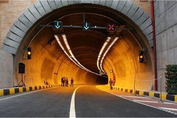 تونل تنگه زاغ مسیر بندرعباس_ حاجی آباد از امروز تا 31 شهریورماه از 10 شب تا 6 صبح مسدود می‌شود