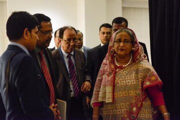 نخست‌وزیر بنگلادش به هندوستان فرار کرد