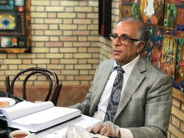 یوسف مولایی: کسی که تابعیتِ مضاعف دارد، خائن به وطن خود نیست /نباید با موضوع دوتابعیتی‌ها سیاسی برخورد شود