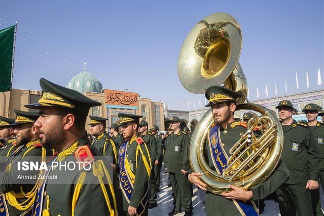 تصاویری از تیپ سربازان طلبه در یک مراسم /فرمانده کل سپاه هم بود