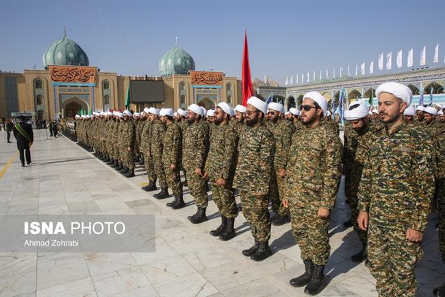 تصاویری از تیپ سربازان طلبه در یک مراسم /فرمانده کل سپاه هم بود